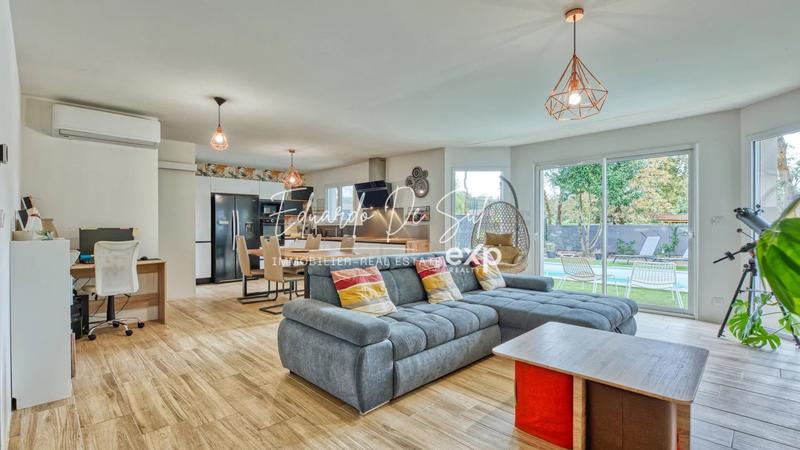 Maison - 113 m² - 6 pièces