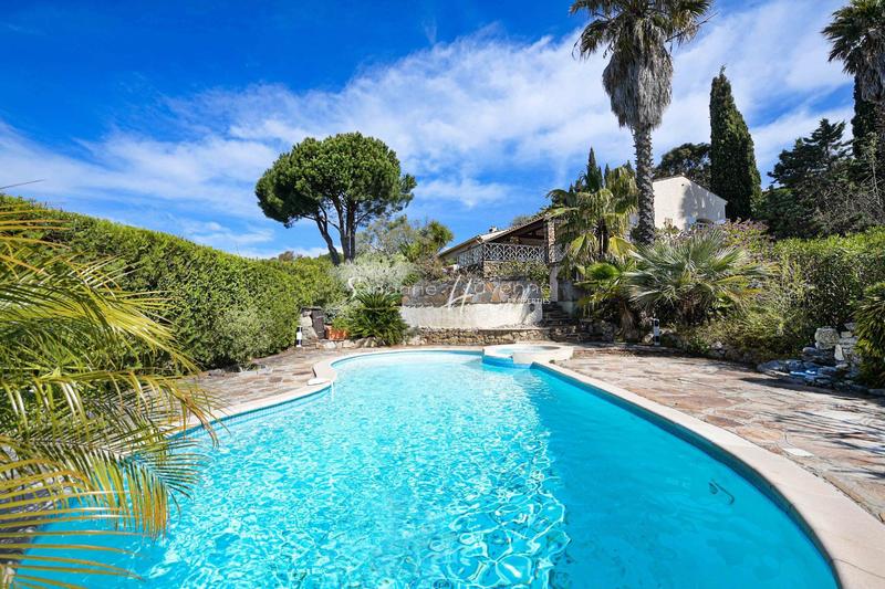 Villa - 180 m² - 7 pièces