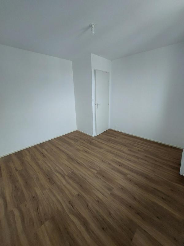 Pavillon - 97 m² - 5 pièces