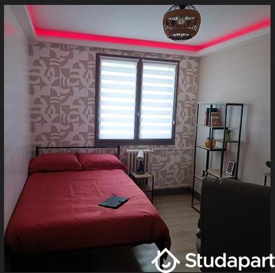 Chambre - 9 m² - 1 pièce