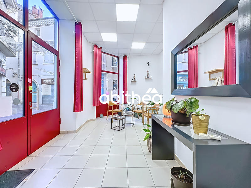 Fonds de commerce - Magasins - 45 m²