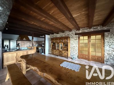 Maison - 347 m² - 7 pièces