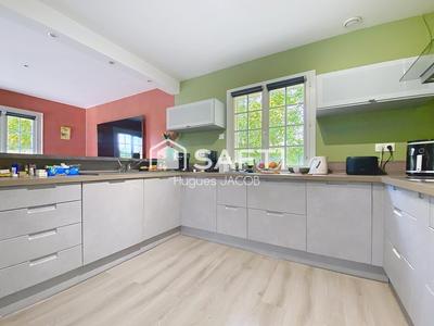 Maison - 146 m² - 7 pièces