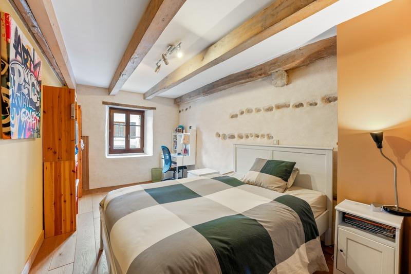 Corps de ferme - 324 m² - 8 pièces