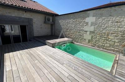 Maison - 142 m² - 5 pièces