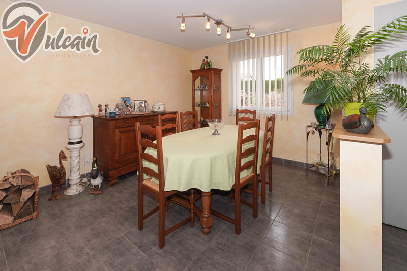 Maison - 104 m² - 5 pièces