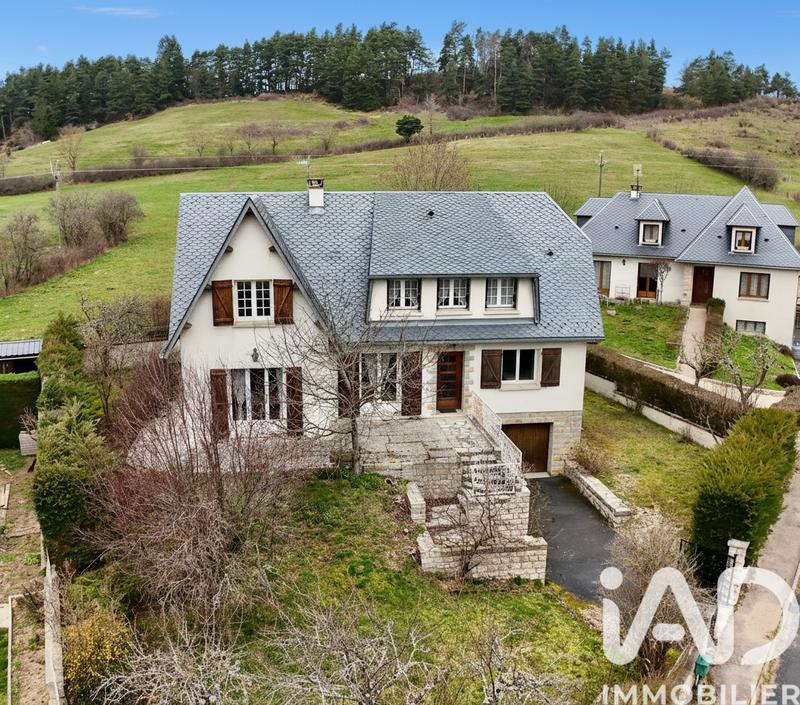 Maison - 178 m² - 7 pièces