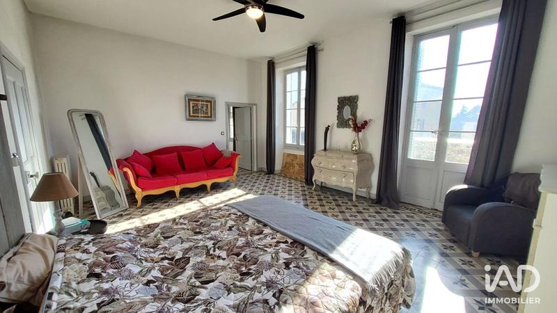 Maison - 331 m² - 8 pièces