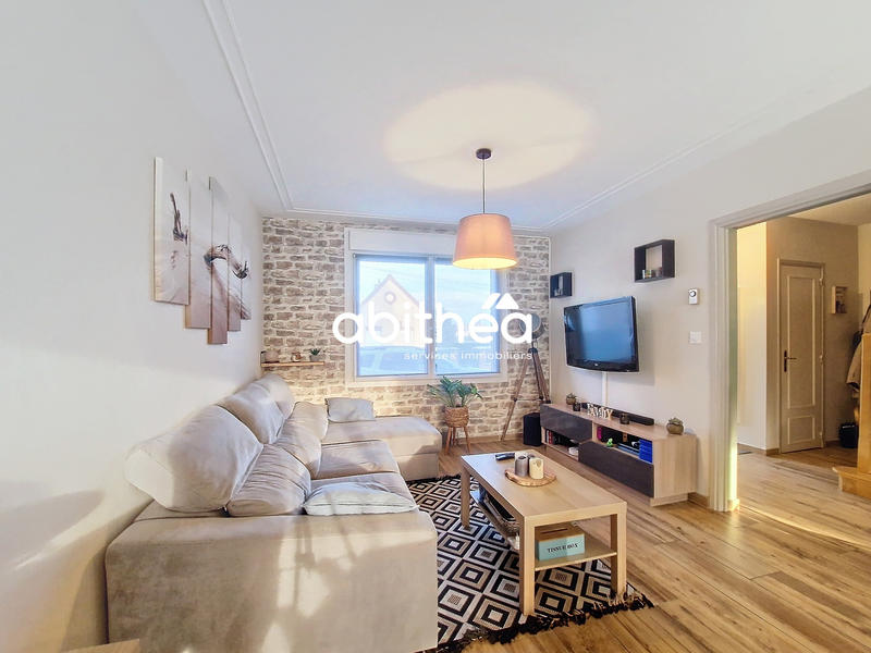 Maison - 98 m² - 4 pièces