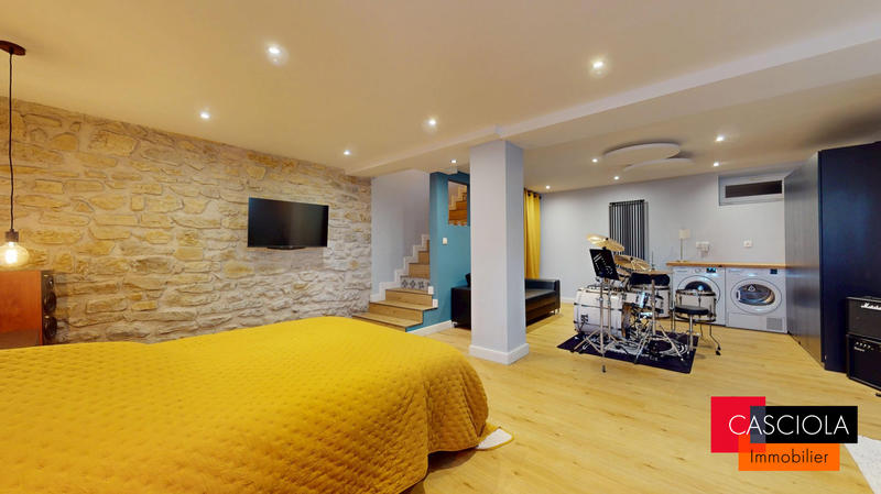 Maison - 131 m² - 6 pièces