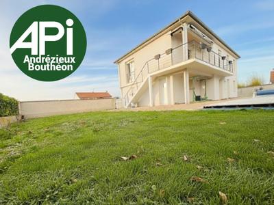 Maison - 171 m² - 7 pièces