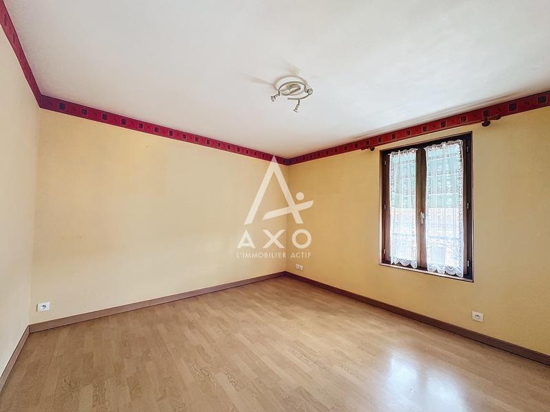 Maison - 214 m² - 8 pièces