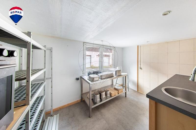 Immeuble - 245 m² - 10 pièces