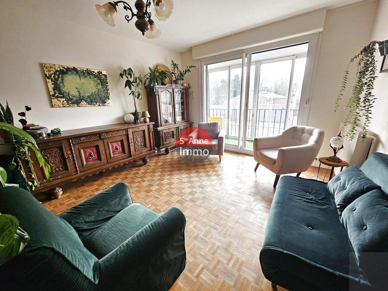 Appartement - 85 m² - 5 pièces