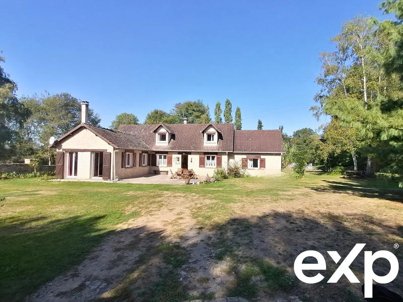 Maison traditionnelle - 112 m² - 6 pièces