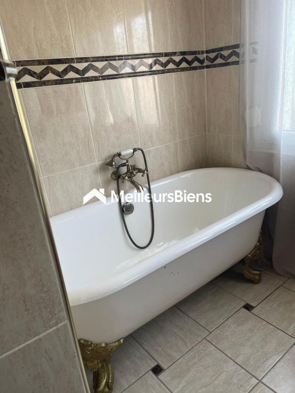 Maison - 105 m² - 5 pièces