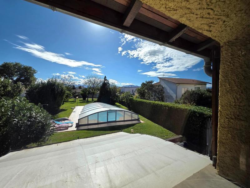 Maison - 246 m² - 10 pièces