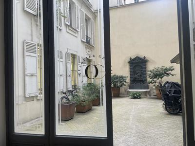 Local commercial - 128 m² - 3 pièces