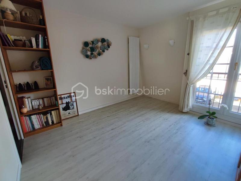 Maison - 96 m² - 6 pièces