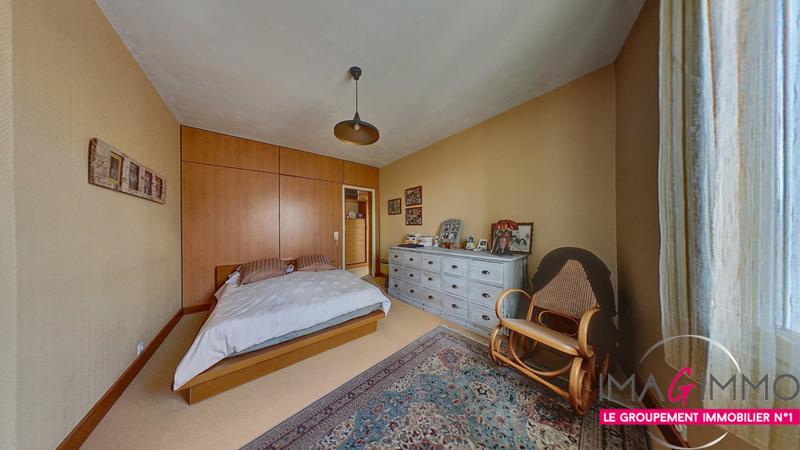 Maison - 195 m² - 8 pièces