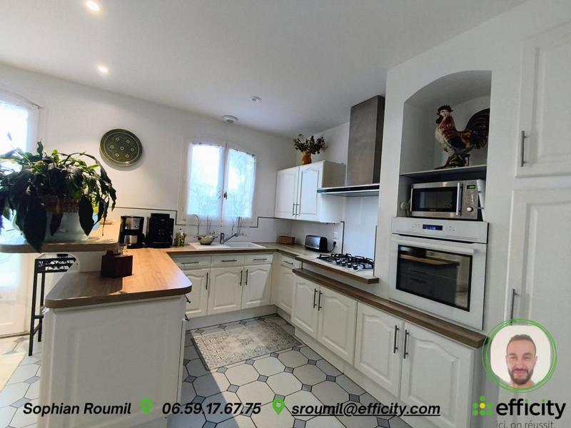 Maison - 151 m² - 6 pièces