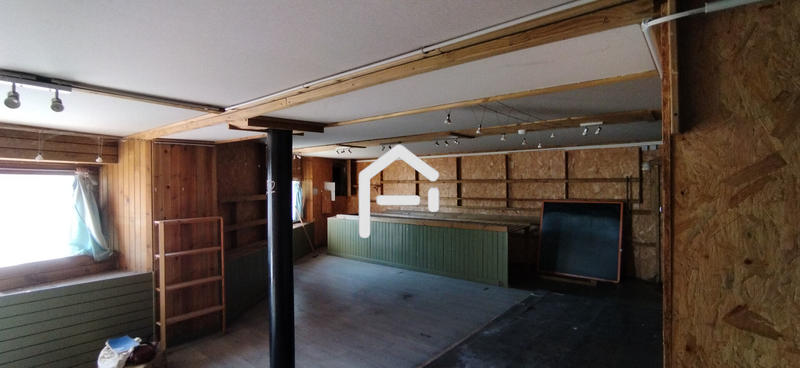 Immeuble - 150 m² - 17 pièces