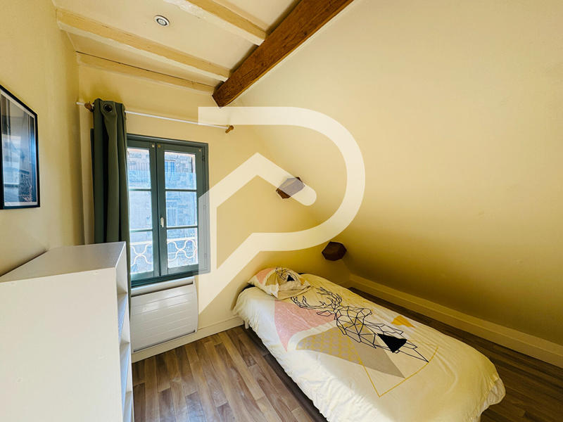 Immeuble - 9 pièces