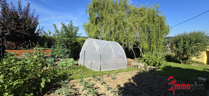 Maison - 99 m² - 6 pièces