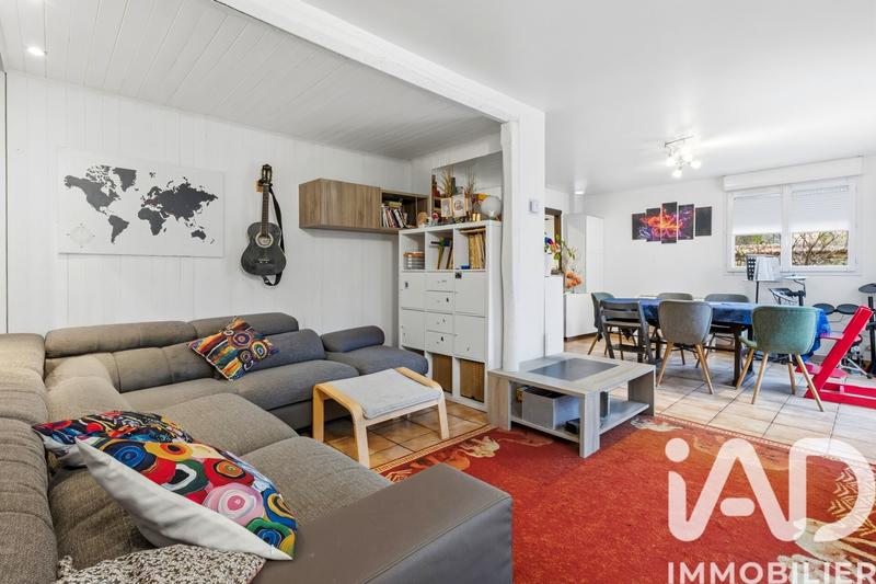 Maison - 88 m² - 6 pièces