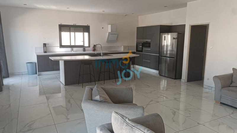 Maison - 110 m² - 4 pièces