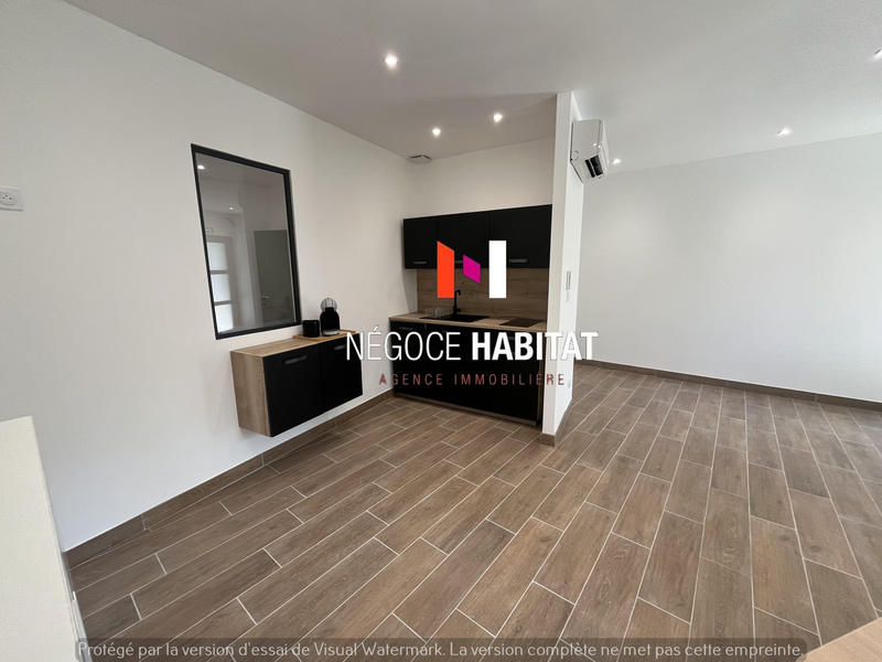 Local d'activités - 185 m²