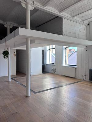 Loft - 161 m² - 5 pièces