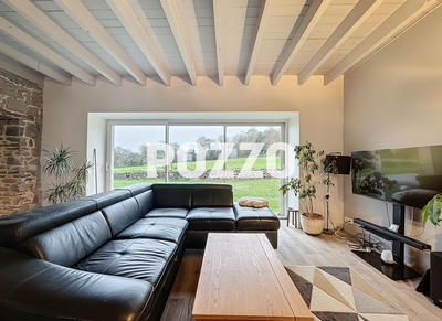 Maison - 224 m² - 6 pièces