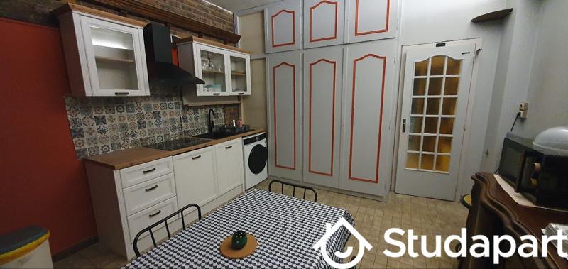 Chambre - 50 m² - 1 pièce