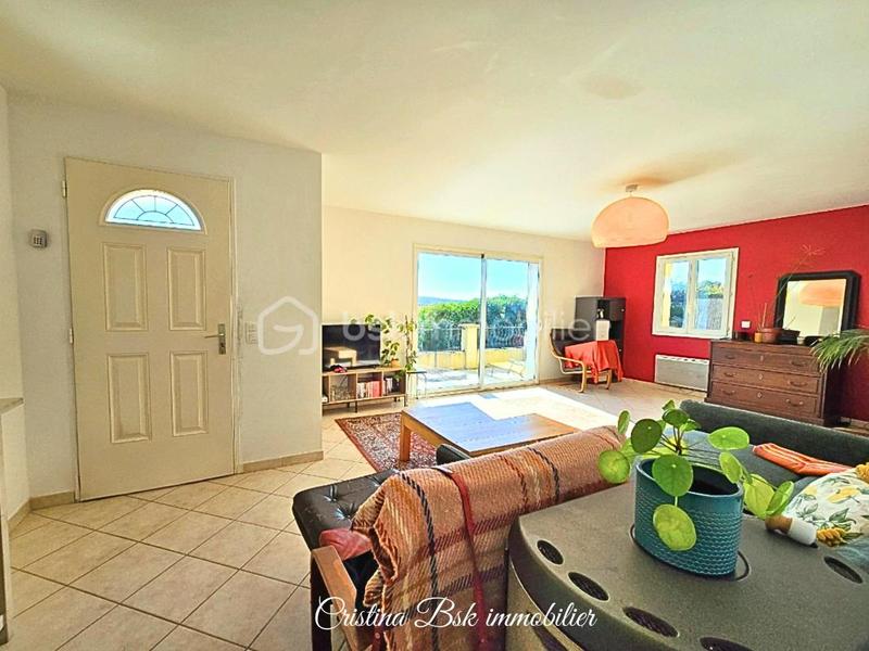 Maison - 105 m² - 4 pièces