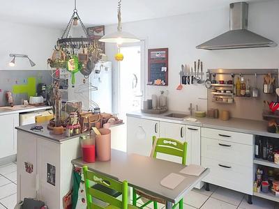 Maison - 92 m² - 4 pièces