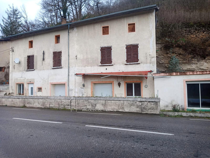 Maison - 210 m² - 4 pièces