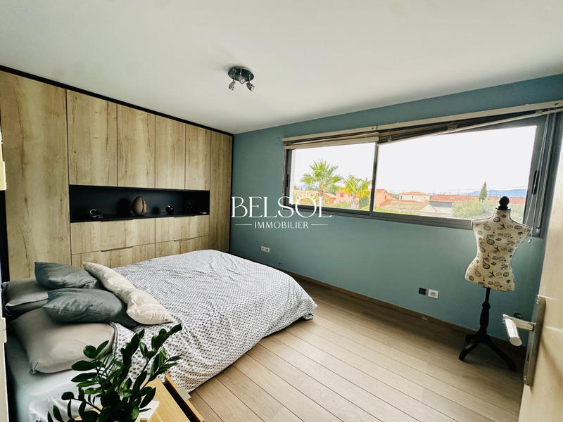 Villa - 180 m² - 5 pièces