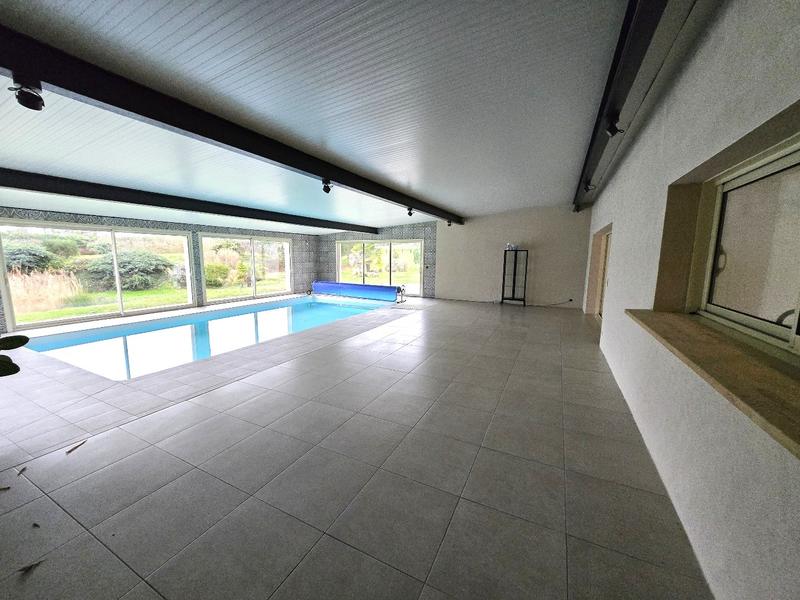 Maison - 206 m² - 7 pièces