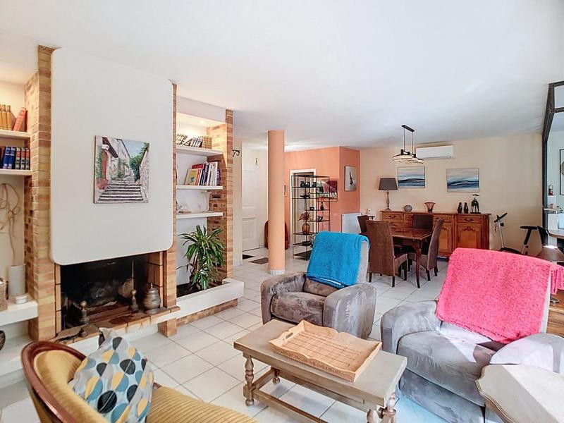 Maison - 102 m² - 4 pièces