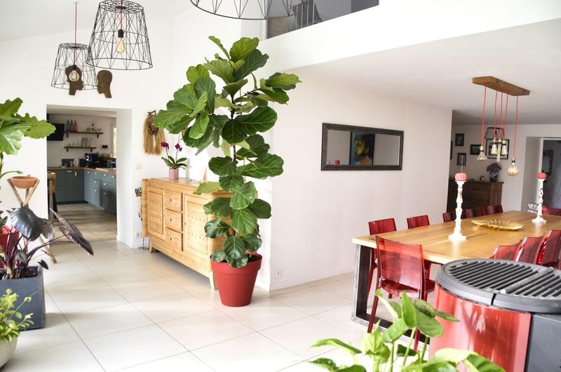 Maison - 236 m² - 8 pièces