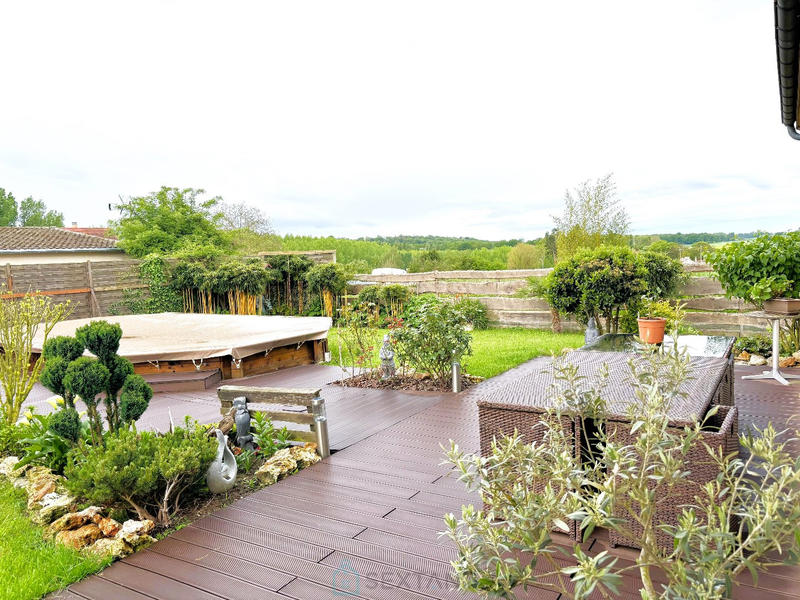 Maison - 185 m² - 7 pièces