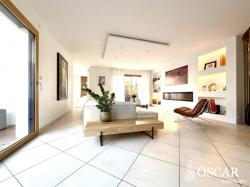 Maison - 140 m² - 5 pièces