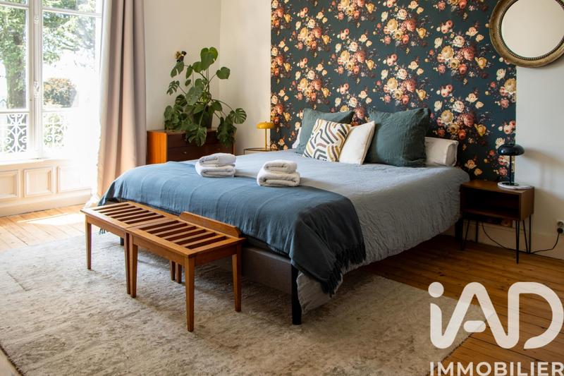 Maison - 357 m² - 14 pièces