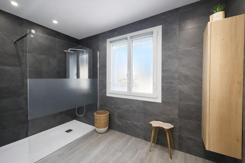 Maison - 136 m² - 4 pièces