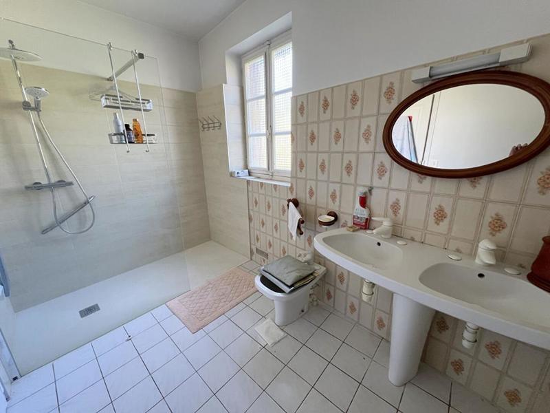 Maison - 188 m² - 7 pièces