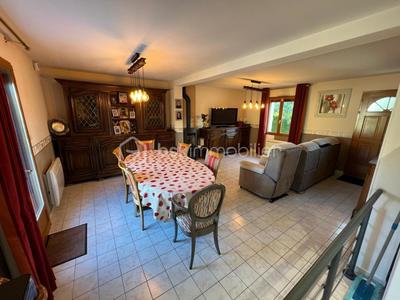 Maison - 97 m² - 4 pièces