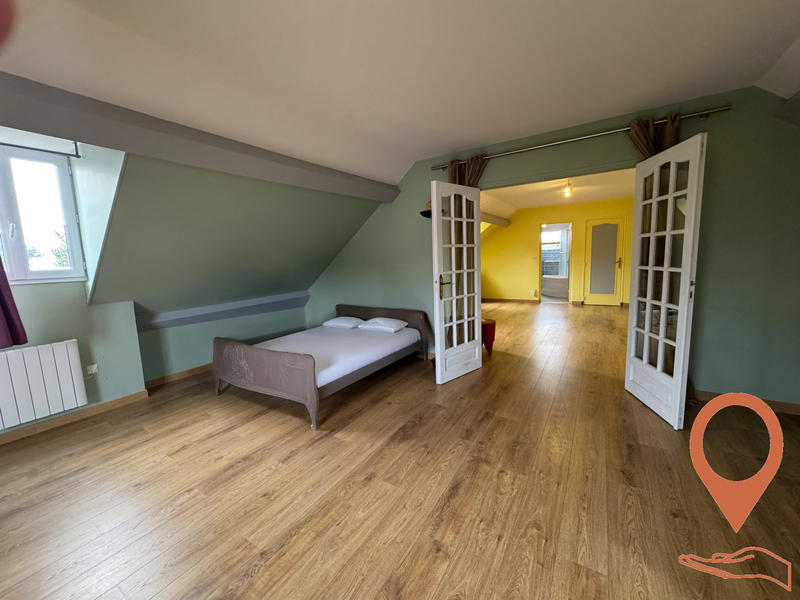 Maison traditionnelle - 575 m² - 16 pièces