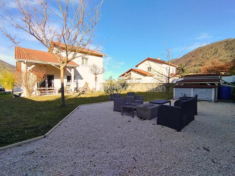 Maison - 106 m² - 5 pièces