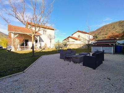 Maison - 106 m² - 5 pièces